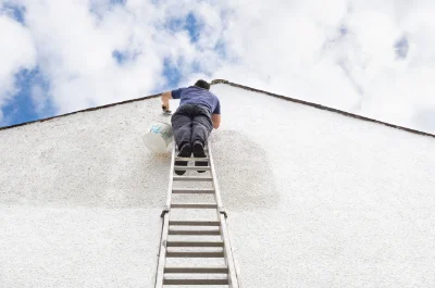 Peinture extérieure à Magenta — façades et ravalement